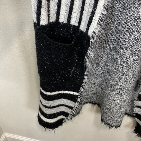 White room + Cactus shaggy cardigan stripes soft - Picture 5 of 11